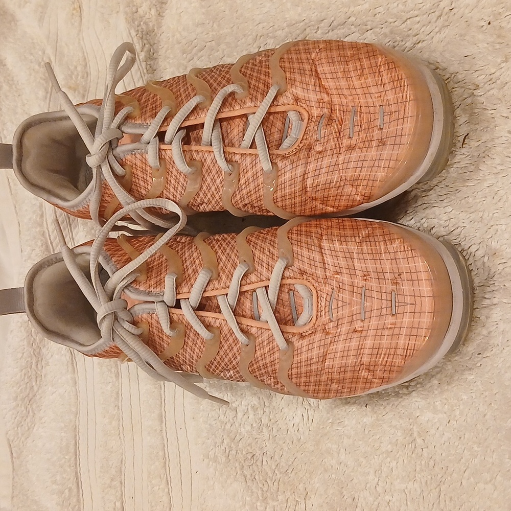 Nike Air Vapormax Plus Bleached Coral  Women's